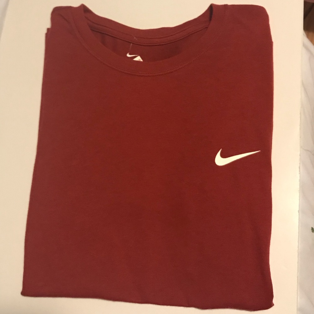 Nike Red T-shirt M